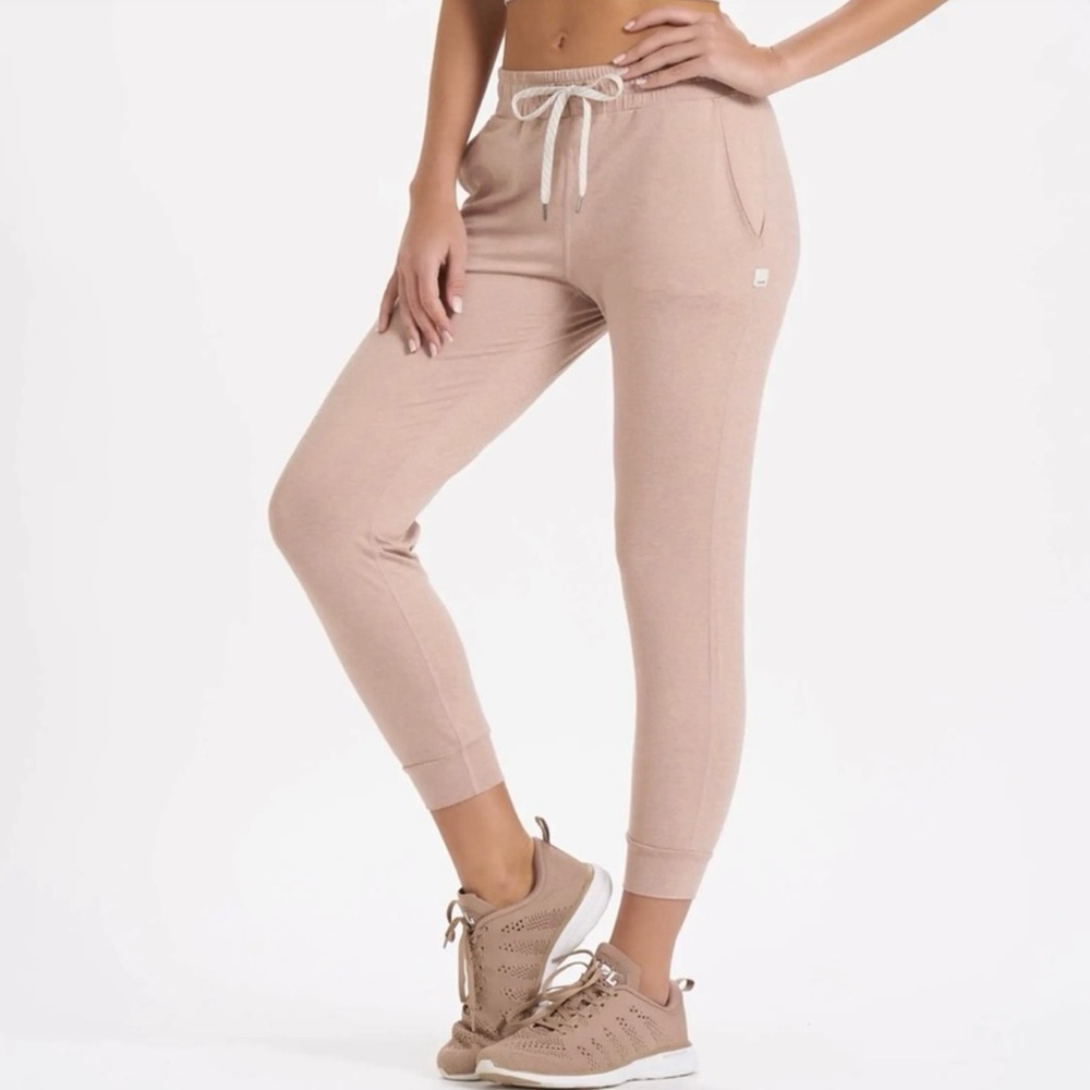 Vuori Women's Performance Jogger Dogwood Heather Pants